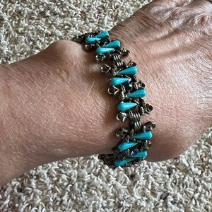 EUC vintage turquoise bracelet